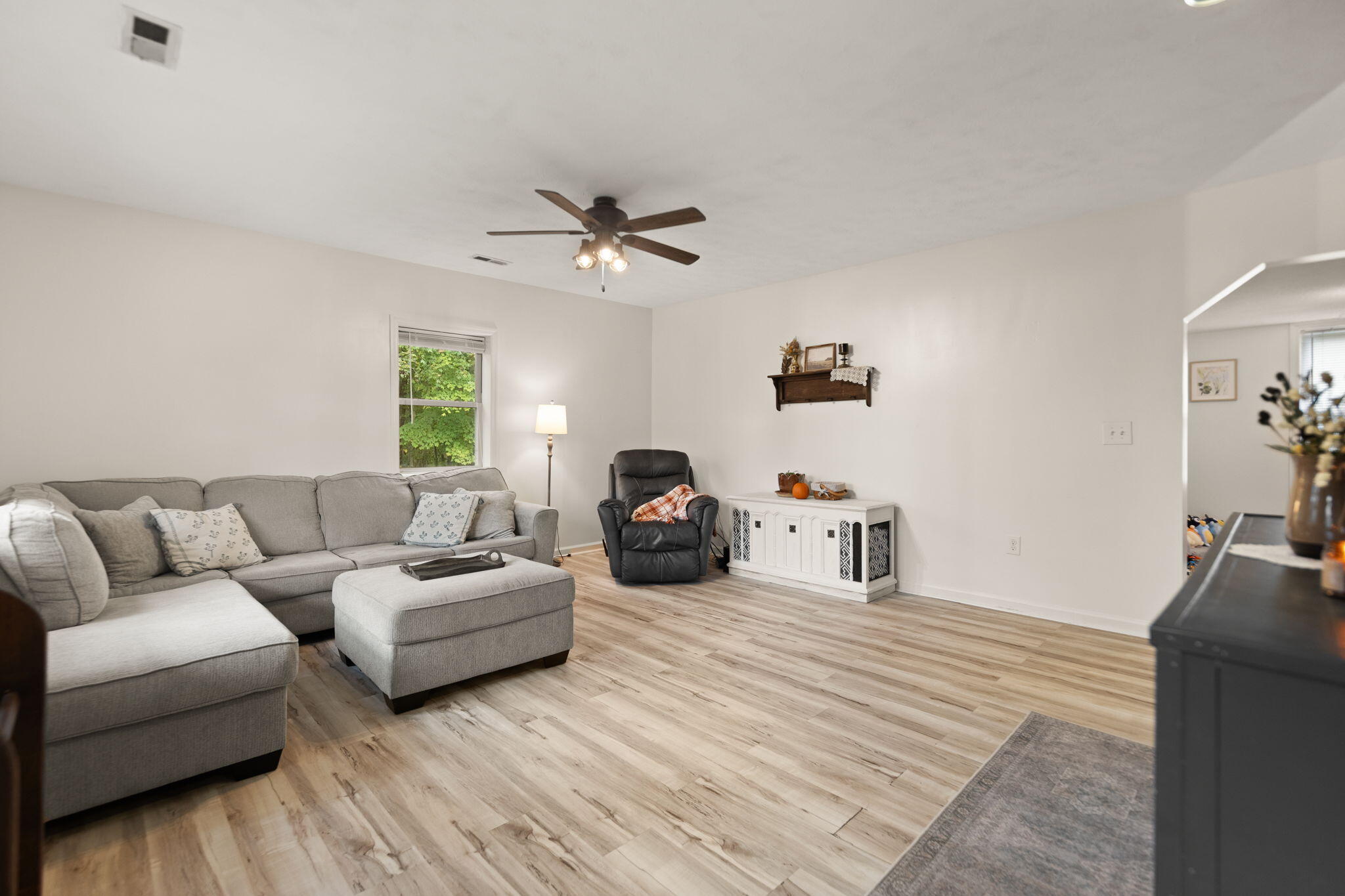 637 College Hill Road Waco, KY 40385 - Photo 3 of 63 9-web-or-mls-118A0498 - Copy