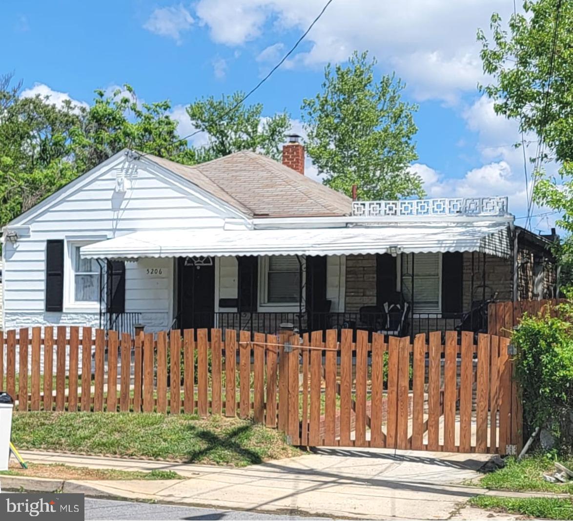 5206 Addison Road Capitol Heights, MD 20743 - Photo 2 of 22