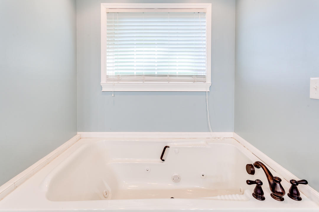 215 Laurel Bluff Road Kingston, TN 37763 - Photo 21 of 38 040170517-5-215LaurelBluffRdKingstonTN-S
