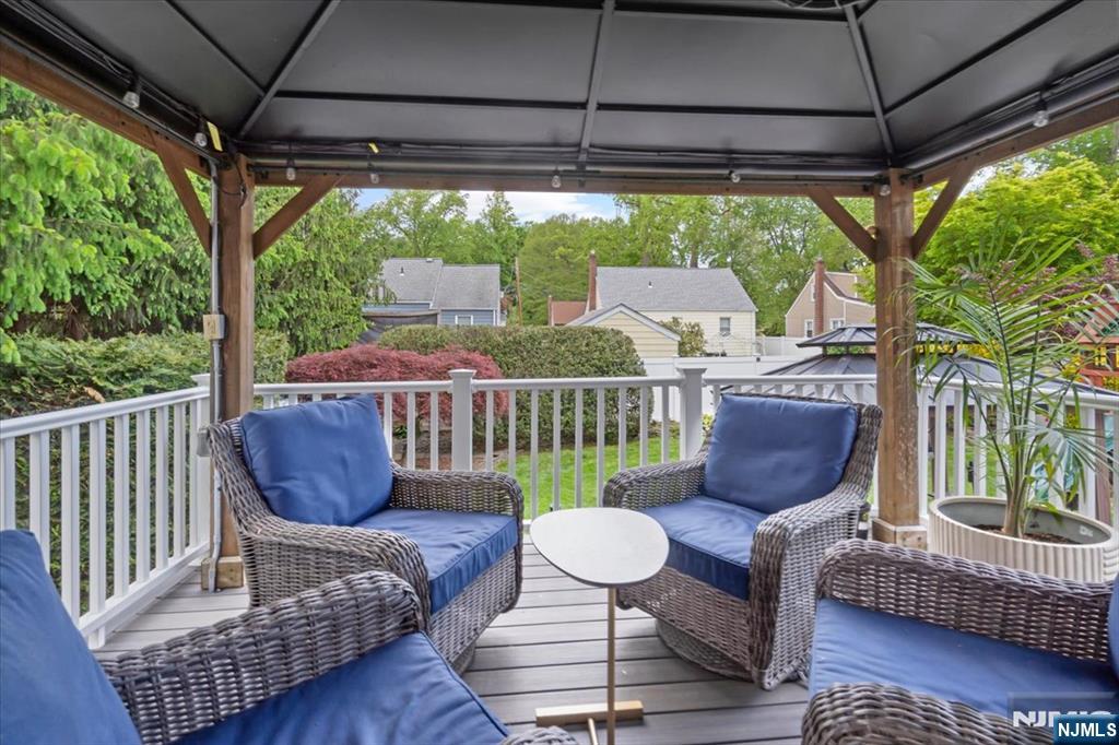 43 Berwyn Place Bergenfield, NJ 07621 - Photo 21 of 31