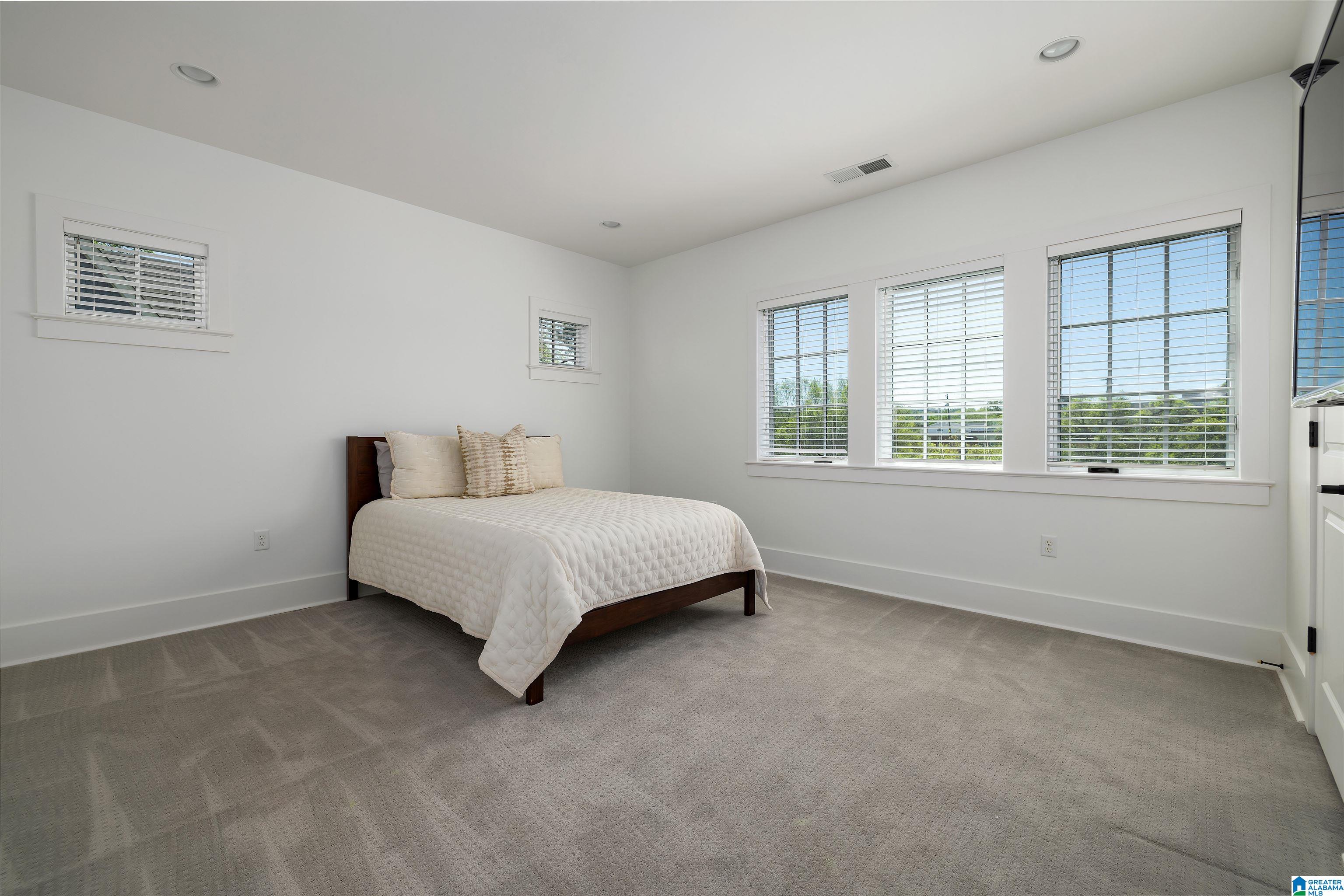 1106 Irving Road Birmingham, AL 35209 - Photo 37 of 52