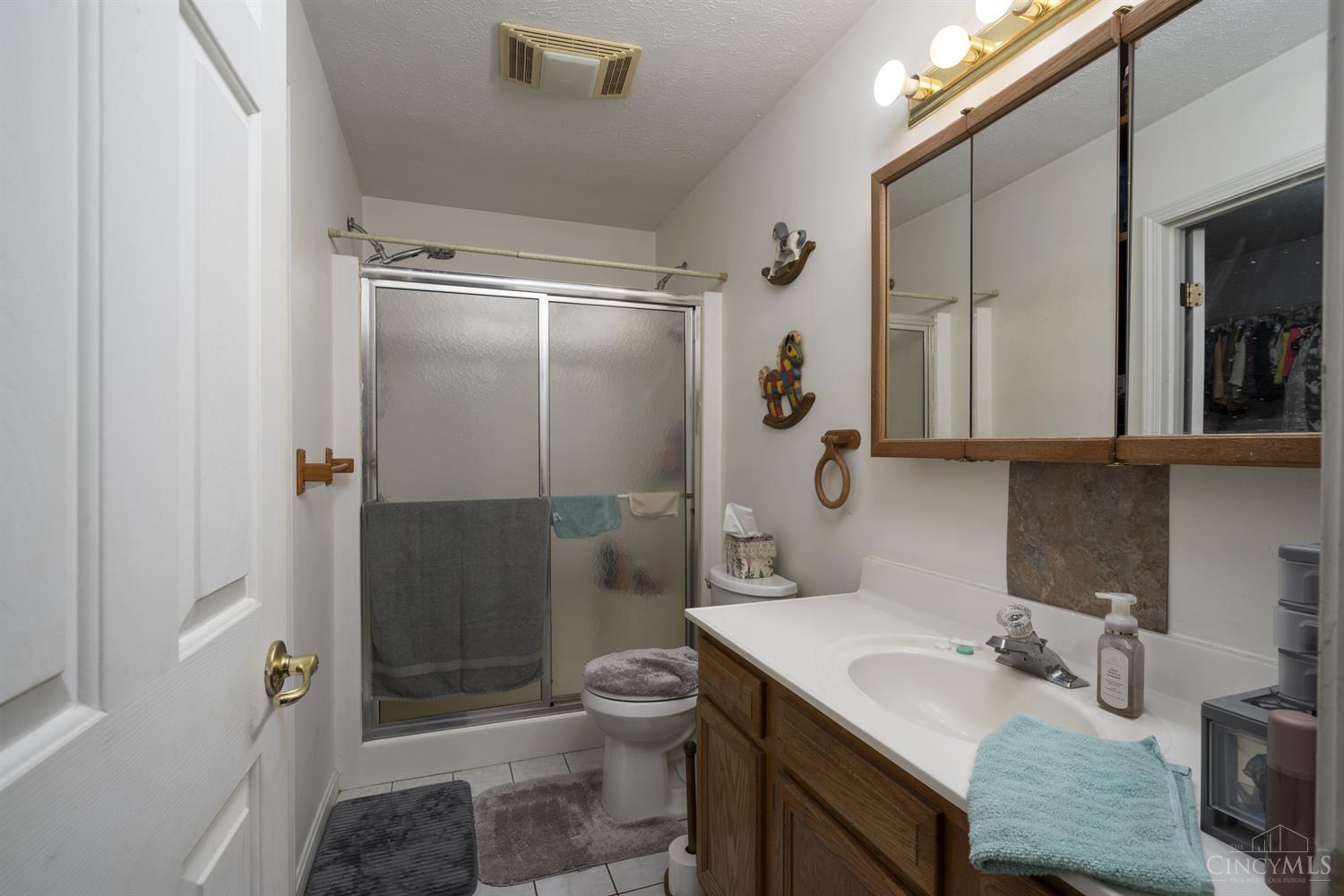 12493 Jamison Road Leesburg, OH 45135 - Photo 15 of 28 Gallery Image 15