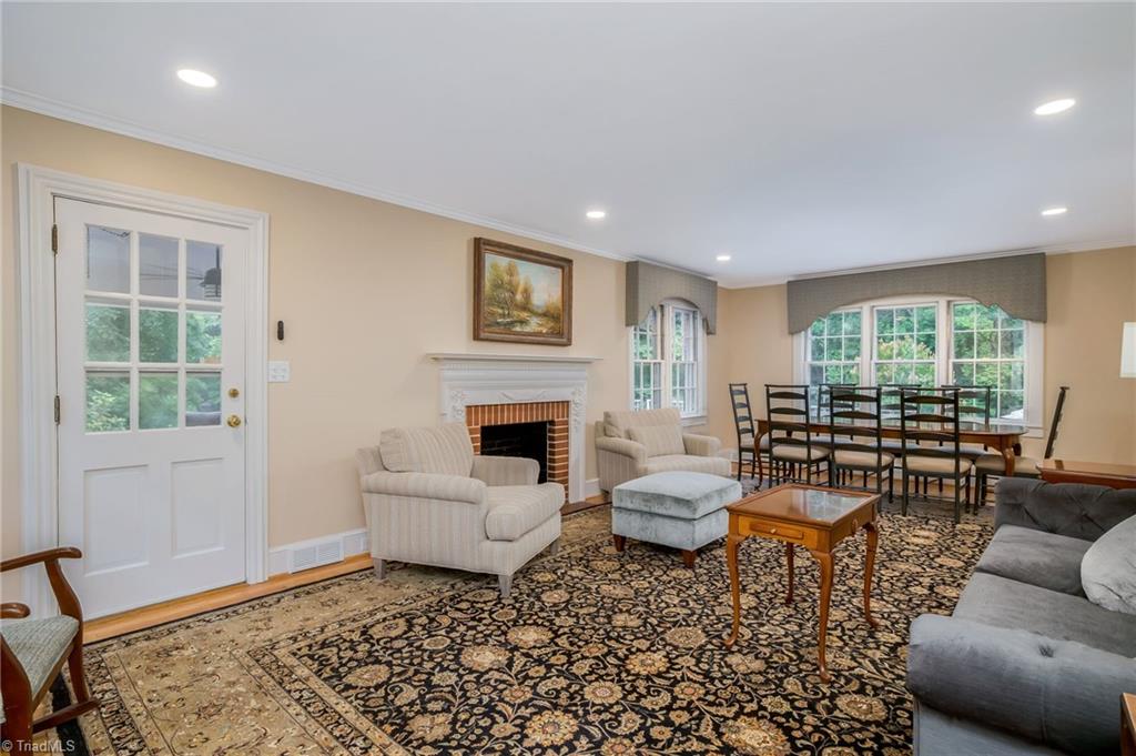 430 Hawthorne Road Elkin, NC 28621 - Photo 6 of 49 Gallery Image 6