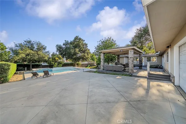 $1,499,900 | 726 East Sierra Madre Avenue, Glendora, CA 91741