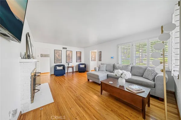 $1,499,900 | 726 East Sierra Madre Avenue, Glendora, CA 91741