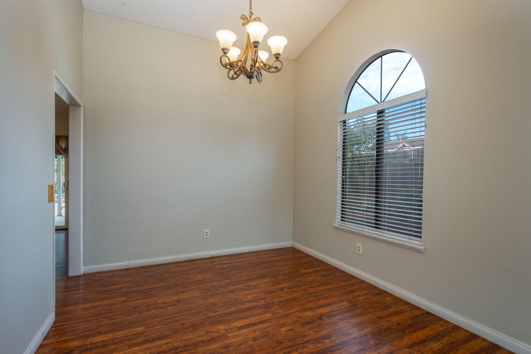 2363 Seagull Avenue Ventura, CA 93003 - Photo 17 of 37 a view of empty room with wooden floor and fan