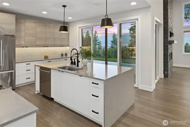 $1,749,900 | 422 Forest Ridge Drive, Cle Elum, WA 98922