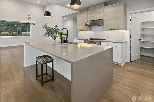 $1,749,900 | 422 Forest Ridge Drive, Cle Elum, WA 98922