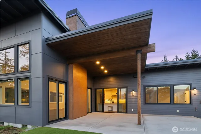 $1,749,900 | 422 Forest Ridge Drive, Cle Elum, WA 98922