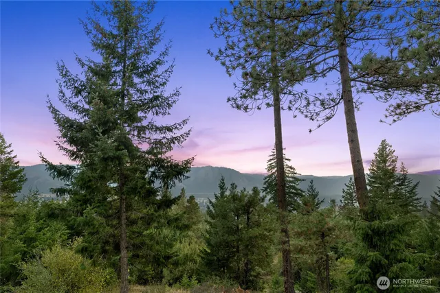 $1,749,900 | 422 Forest Ridge Drive, Cle Elum, WA 98922