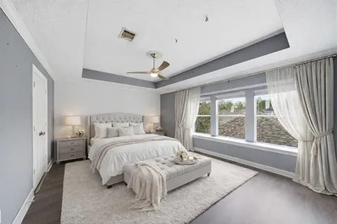 $550,000 | 18 East Bonny Branch Street, The Woodlands, TX 77382