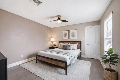 $550,000 | 18 East Bonny Branch Street, The Woodlands, TX 77382