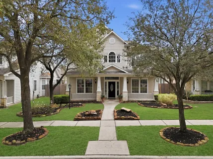 $550,000 | 18 East Bonny Branch Street, The Woodlands, TX 77382