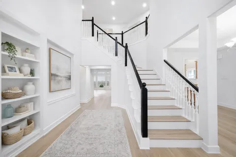 $550,000 | 18 East Bonny Branch Street, The Woodlands, TX 77382