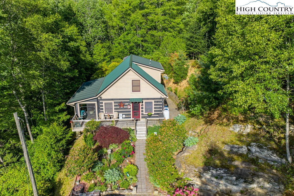 612 Joe Shoemaker Road Vilas, NC 28692 - Photo 3 of 50 Gallery Image 3