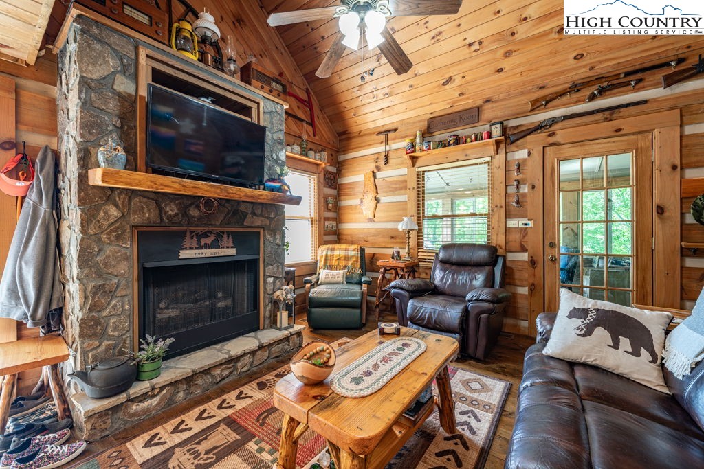 612 Joe Shoemaker Road Vilas, NC 28692 - Photo 8 of 50 Gallery Image 8