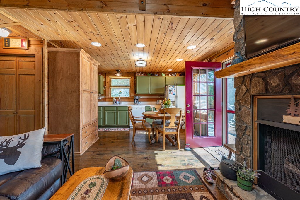 612 Joe Shoemaker Road Vilas, NC 28692 - Photo 9 of 50 Gallery Image 9