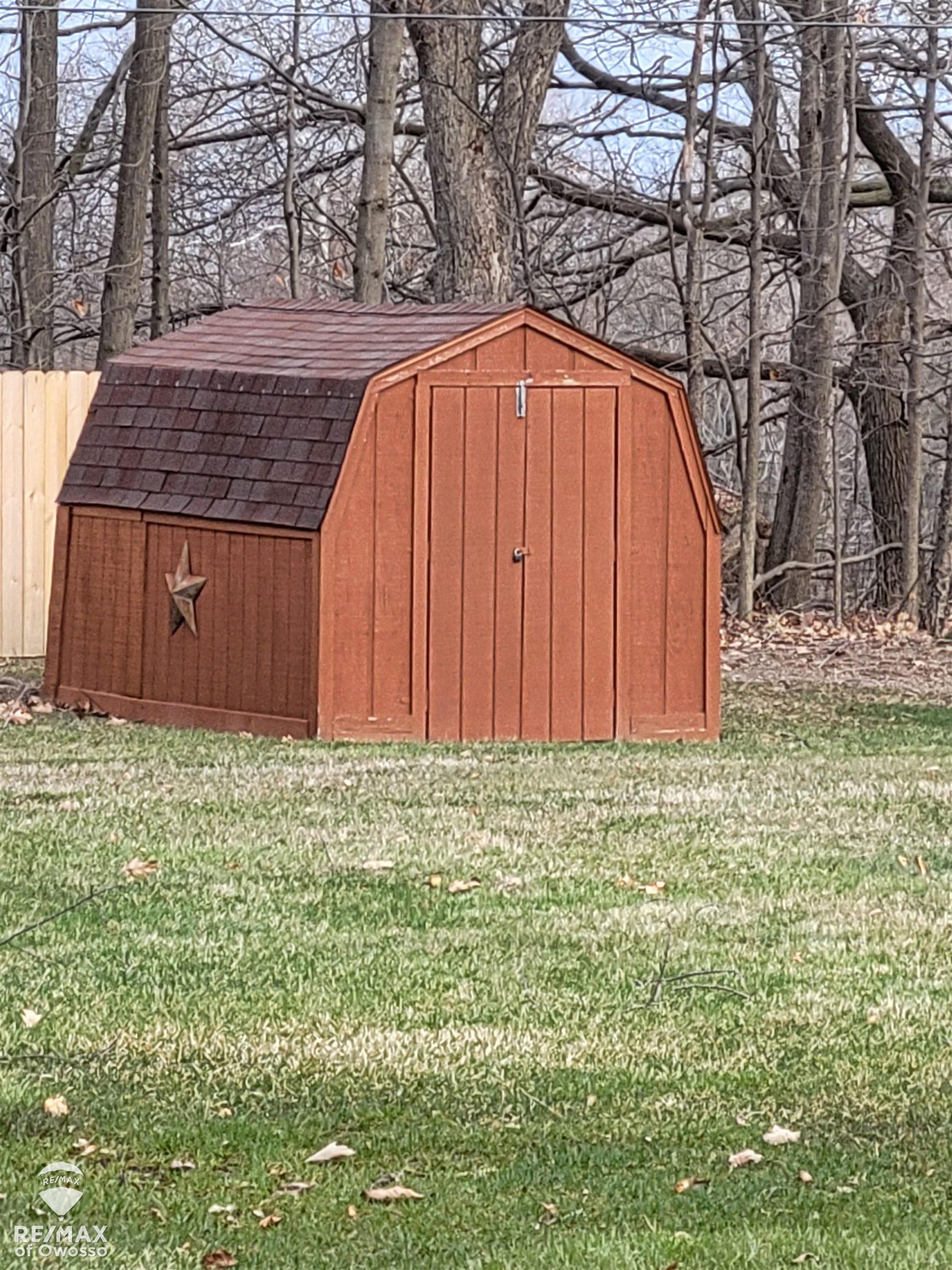 1880 South M-52 Road Owosso, MI 48867 - Photo 21 of 22 Back Shed