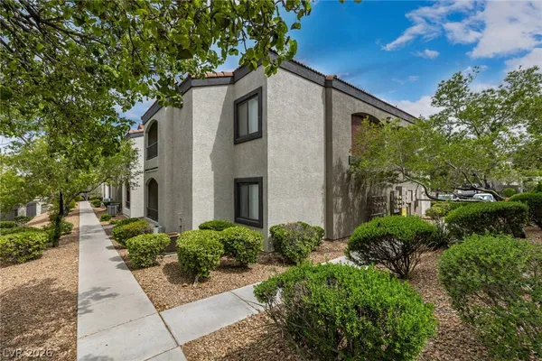 $225,000 | 950 Seven Hills Drive, Unit 116, Henderson, NV 89052
