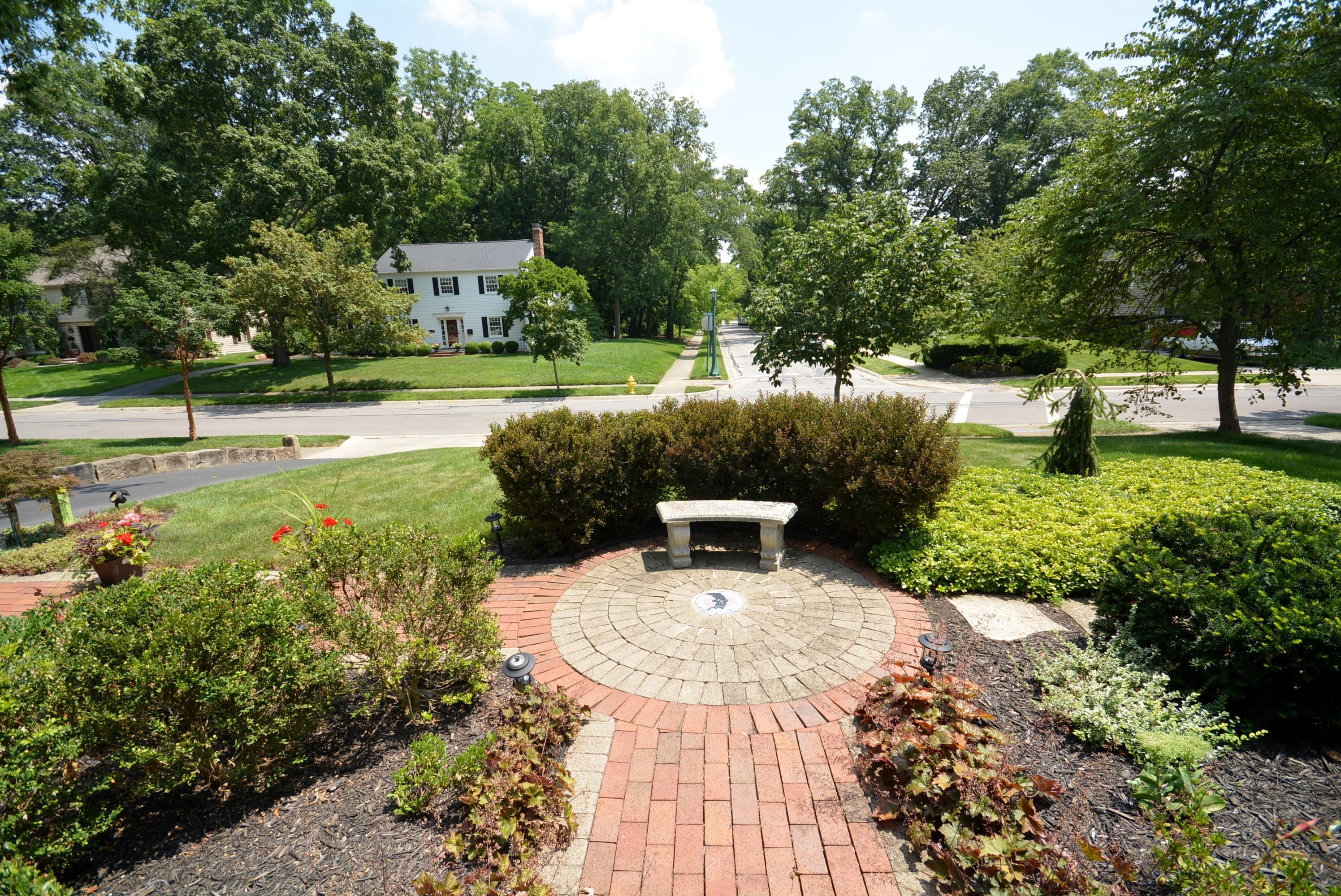 2341 Brandon Road Columbus, OH 43221 - Photo 4 of 46 Gallery Image 4