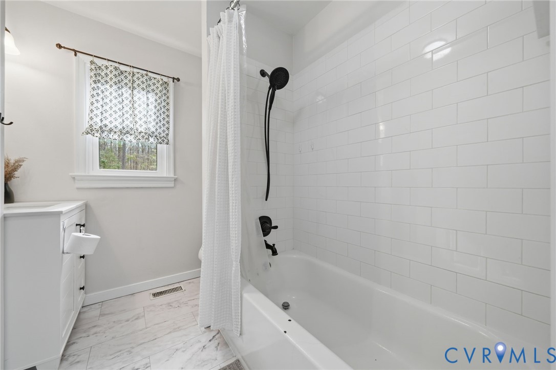 2174 Mountain View Road Powhatan, VA 23139 - Photo 13 of 24