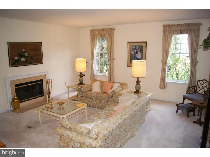 108 Quail Lane Kennett Square, PA 19348 - Photo 3 of 25 Living Room