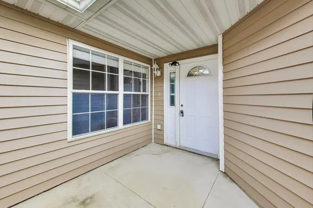 $144,900 | 150 North Wooster Street, Unit 2, Capron, IL 61012