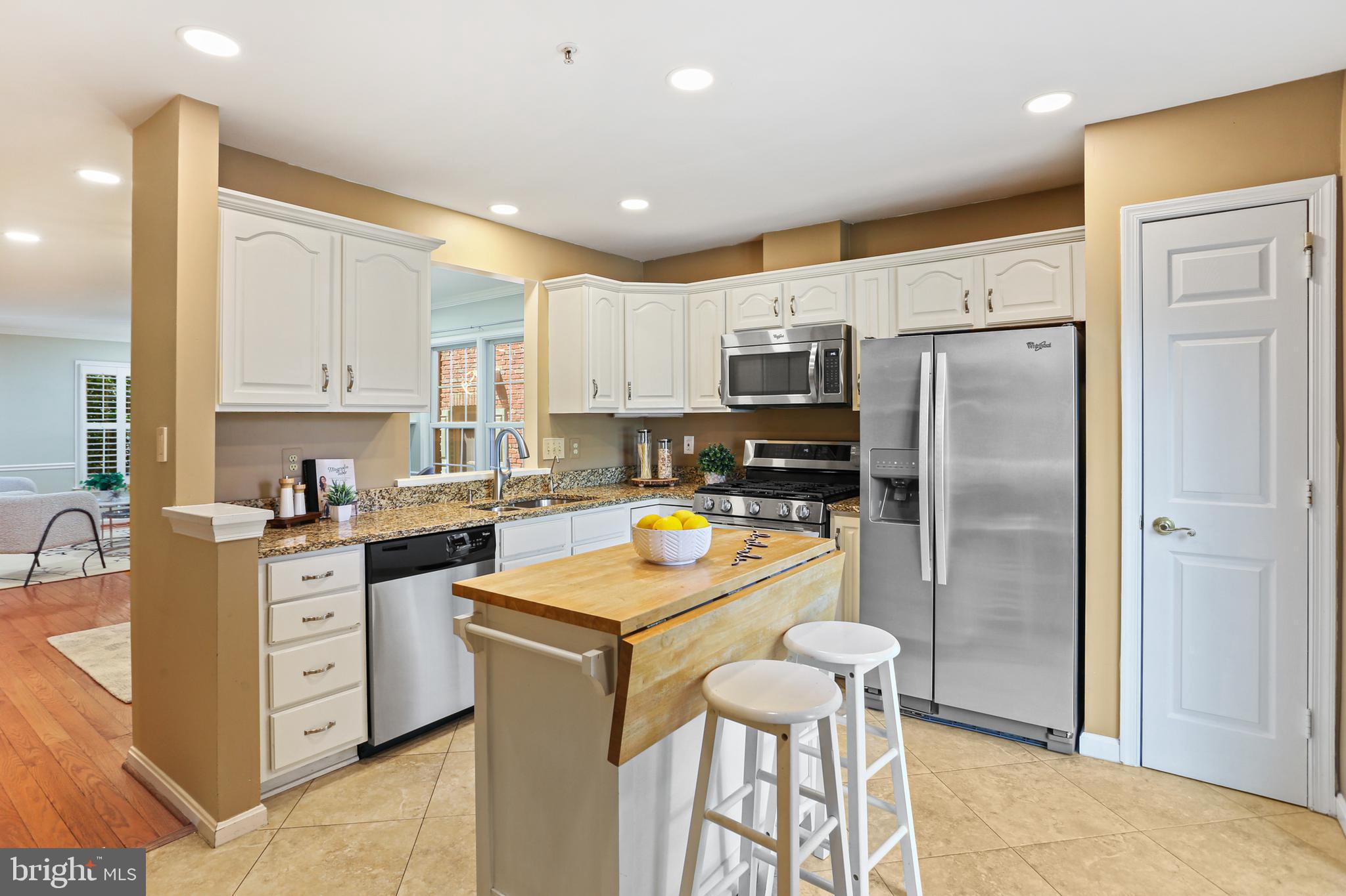 423 Little Quarry Road Gaithersburg, MD 20878 - Photo 8 of 41 Gallery Image 8