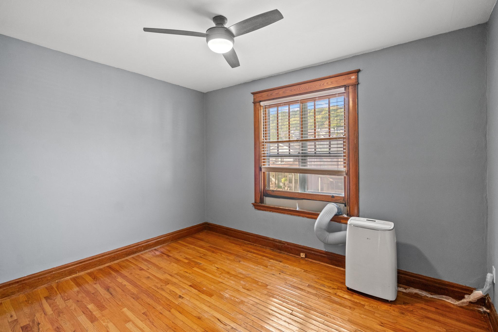 2010 Howell Street Covington, KY 41014 - Photo 21 of 46 Gallery Image 21