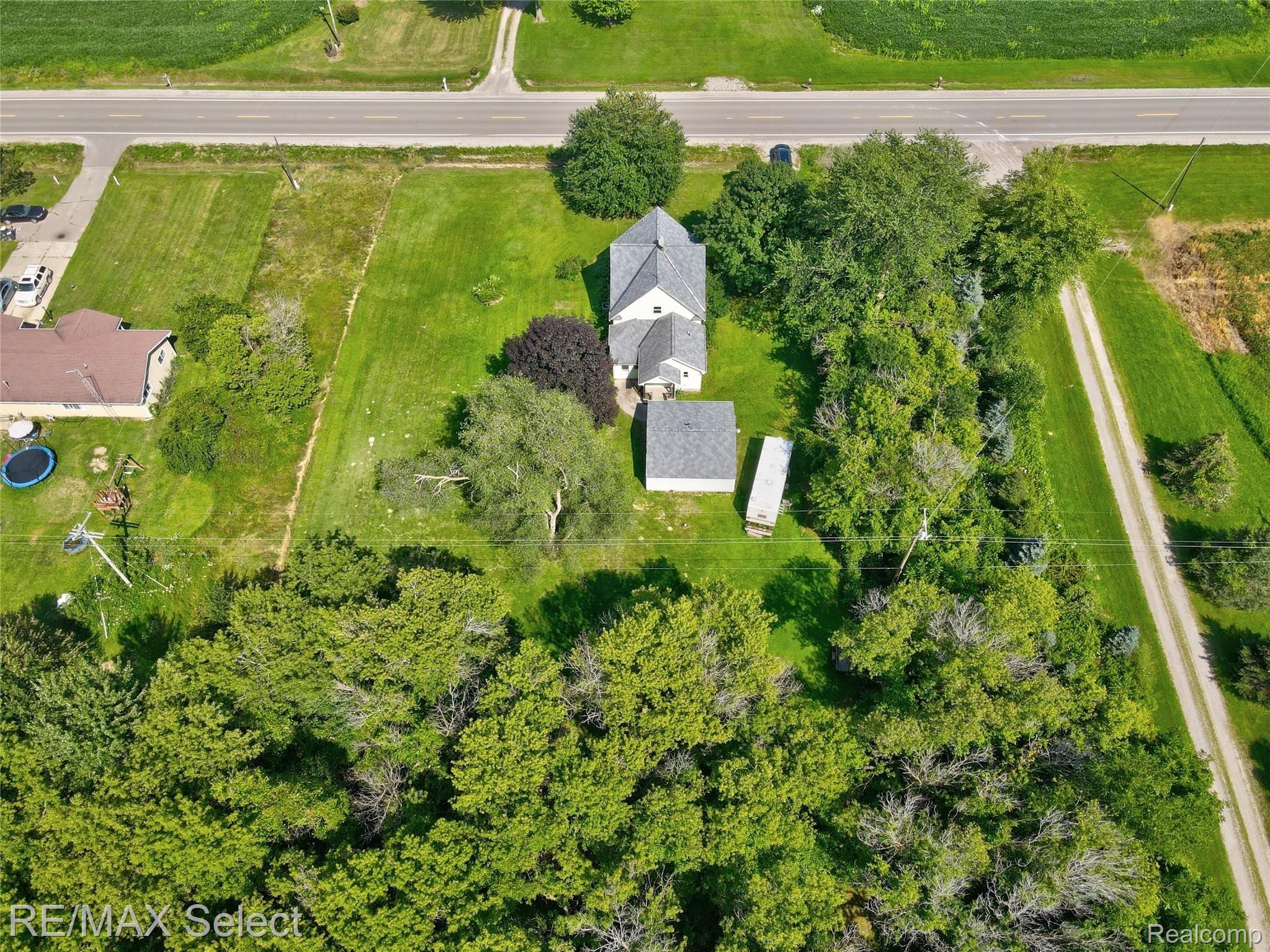 8208 Seymour Road Gaines, MI 48436 - Photo 18 of 59 8208 Seymour Road 18.jpg