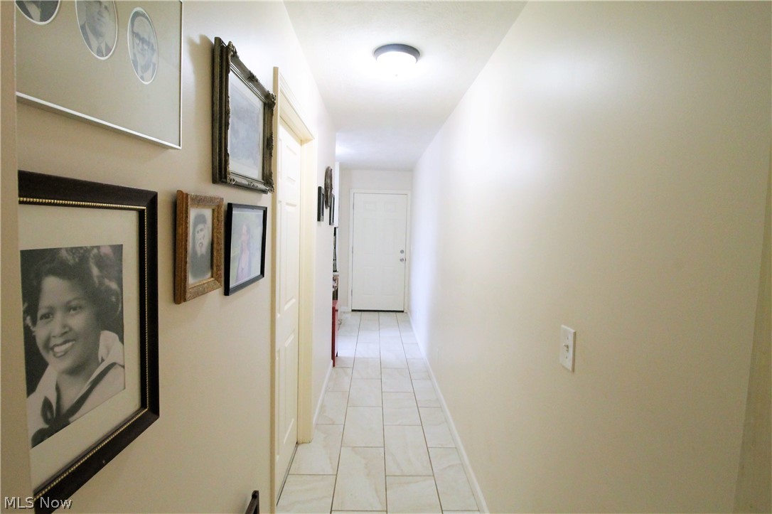 6195 Stow Road Hudson, OH 44236 - Photo 5 of 35 Gallery Image 5