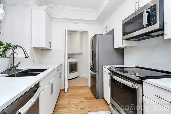 $3,100 | 300 West 5th Street, Unit 431, Charlotte, NC 28202