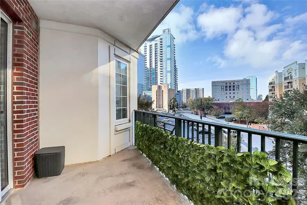$3,100 | 300 West 5th Street, Unit 431, Charlotte, NC 28202