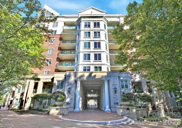 $3,100 | 300 West 5th Street, Unit 431, Charlotte, NC 28202