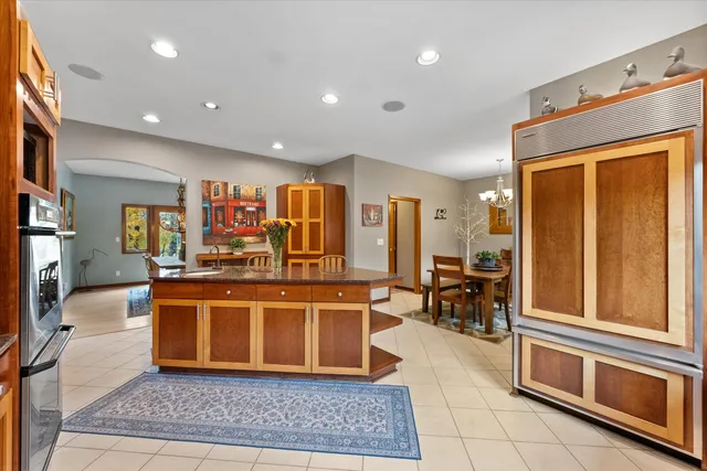 $1,385,000 | 1319 Creekside Court, Grafton, WI 53024