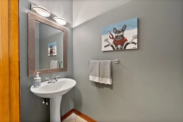 $1,385,000 | 1319 Creekside Court, Grafton, WI 53024