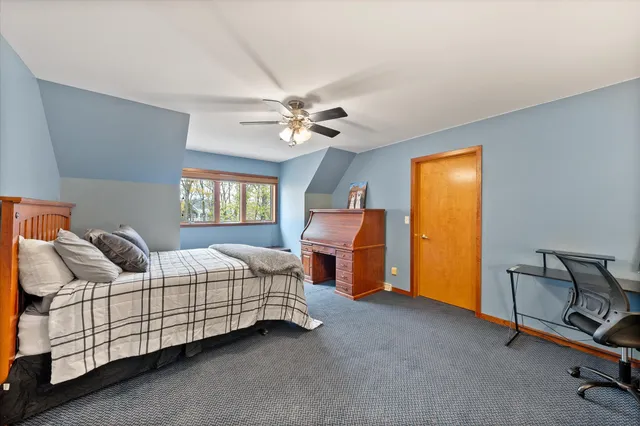 $1,385,000 | 1319 Creekside Court, Grafton, WI 53024