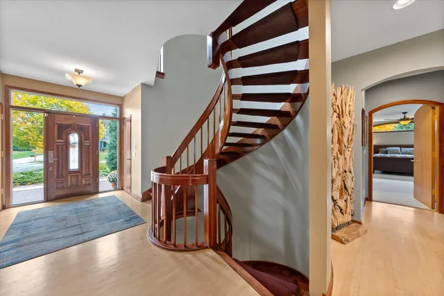 $1,385,000 | 1319 Creekside Court, Grafton, WI 53024