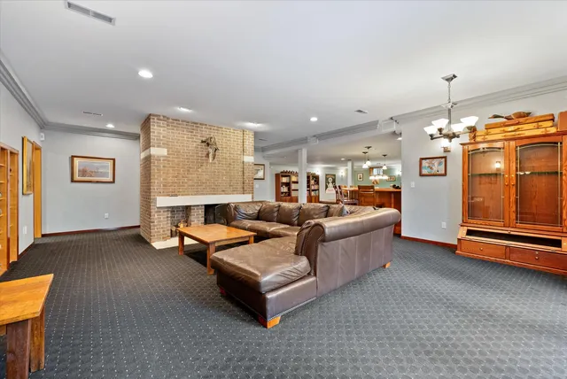 $1,385,000 | 1319 Creekside Court, Grafton, WI 53024