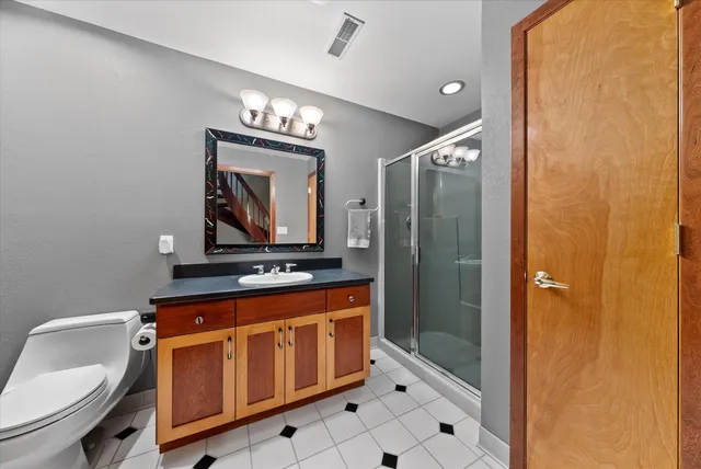 $1,385,000 | 1319 Creekside Court, Grafton, WI 53024