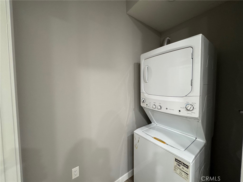 623 Normandie Avenue Los Angeles, CA 90004 - Photo 14 of 23 unknown