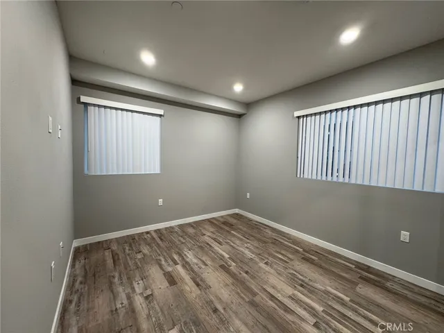 $4,000 | 623 Normandie Avenue, Los Angeles, CA 90004