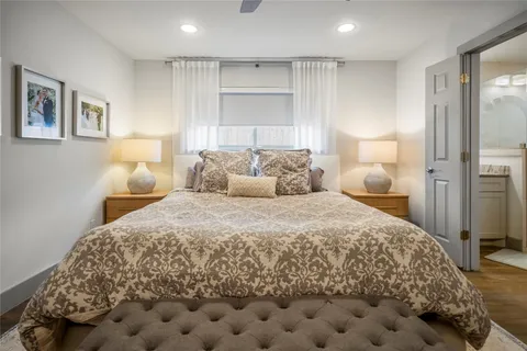 $535,000 | 1911 Stebbins Drive, Houston, TX 77043