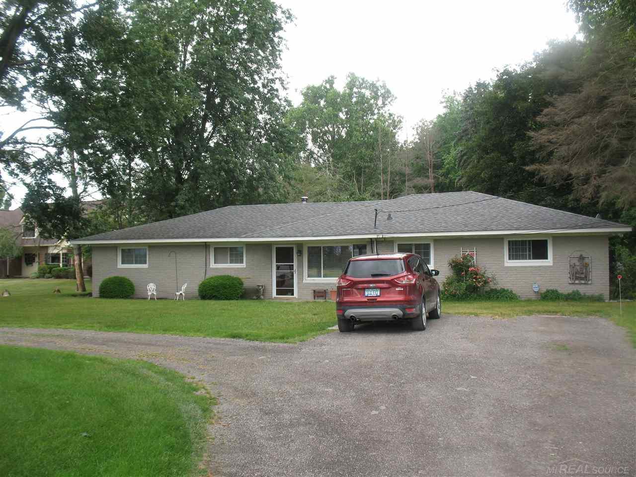 57501 Broughton Road Ray, MI 48096 - Photo 2 of 23 31323524-1.JPG