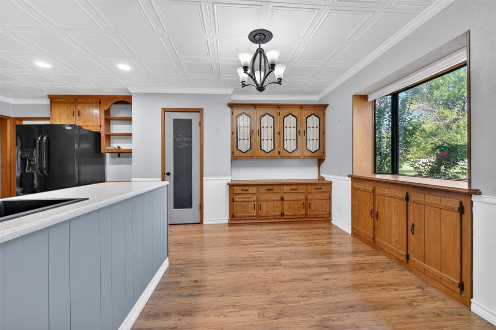 106 Snyder Ranch Road Trinidad, TX 75163 - Photo 17 of 40 Light and bright breakfast room