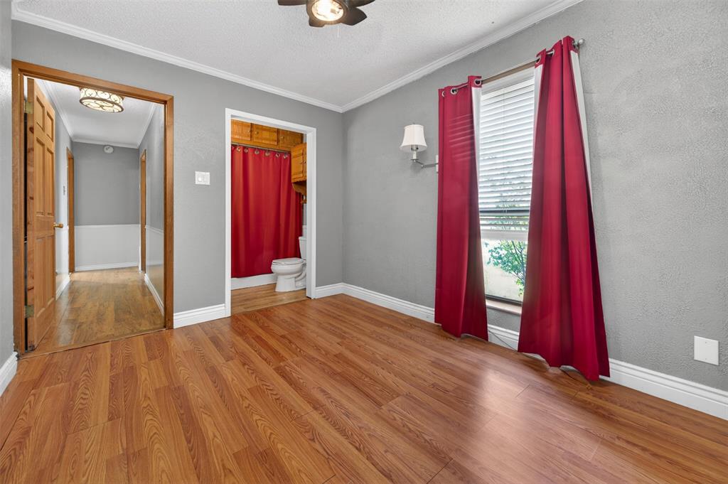 106 Snyder Ranch Road Trinidad, TX 75163 - Photo 28 of 40 Bedroom #4 is separate from the others and has an en-suite bathroom