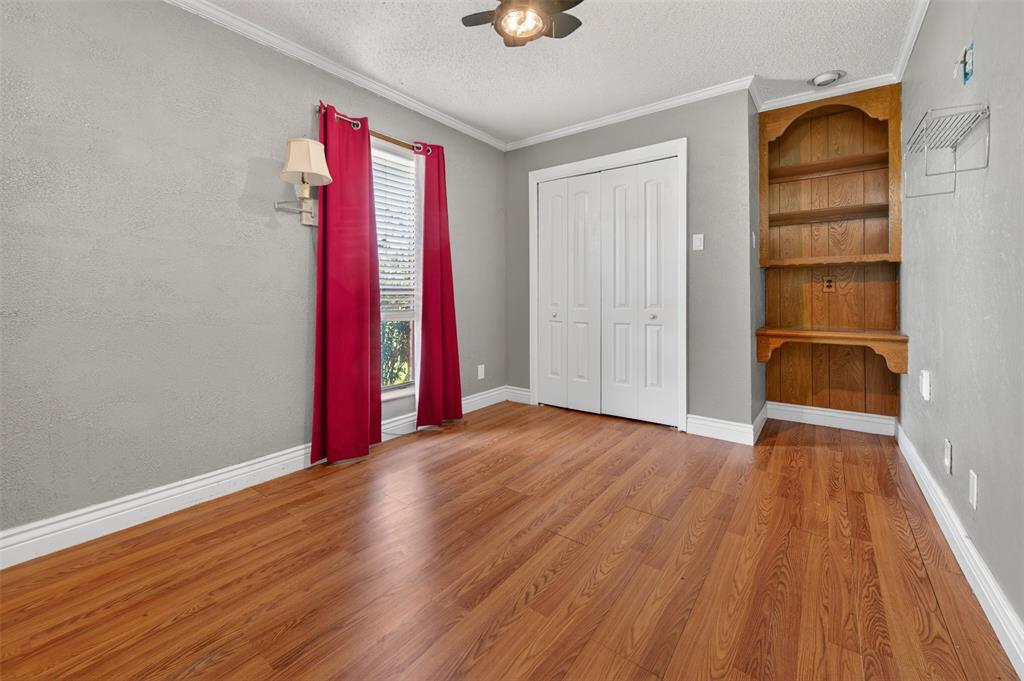 106 Snyder Ranch Road Trinidad, TX 75163 - Photo 29 of 40 Bedroom #4 is separate from the others and has an en-suite bathroom
