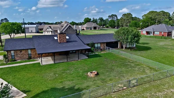 $500,000 | 106 Snyder Ranch Road, Trinidad, TX 75163