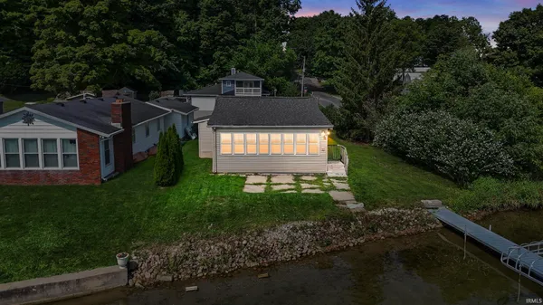 $279,900 | 6005 South 970 East, Wolcottville, IN 46795