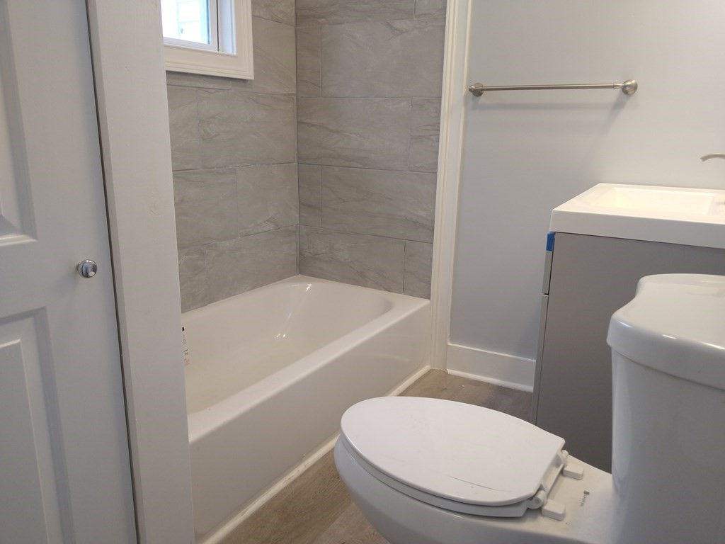 1417 Worcester Street Springfield, MA 01151 - Photo 8 of 19